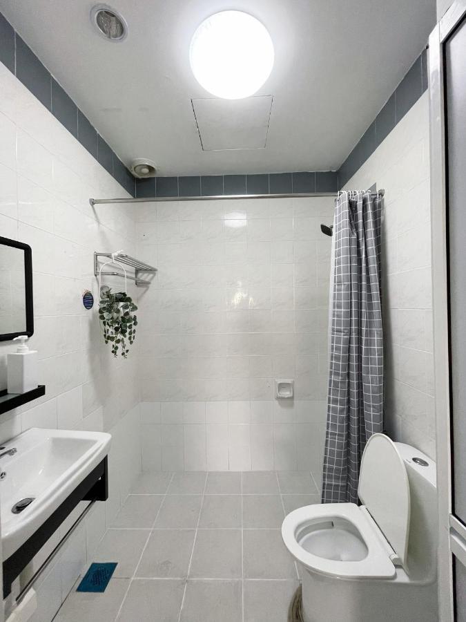 1 Bedroom Apartment, Melaka Cbd Town Center- Hosted By Private Locals Resident, Balcony With City Skyline View Or Seaview, Opposite Malls, Tv Box, 5 Minutes To Jonker Street, Malacca Eksteriør bilde