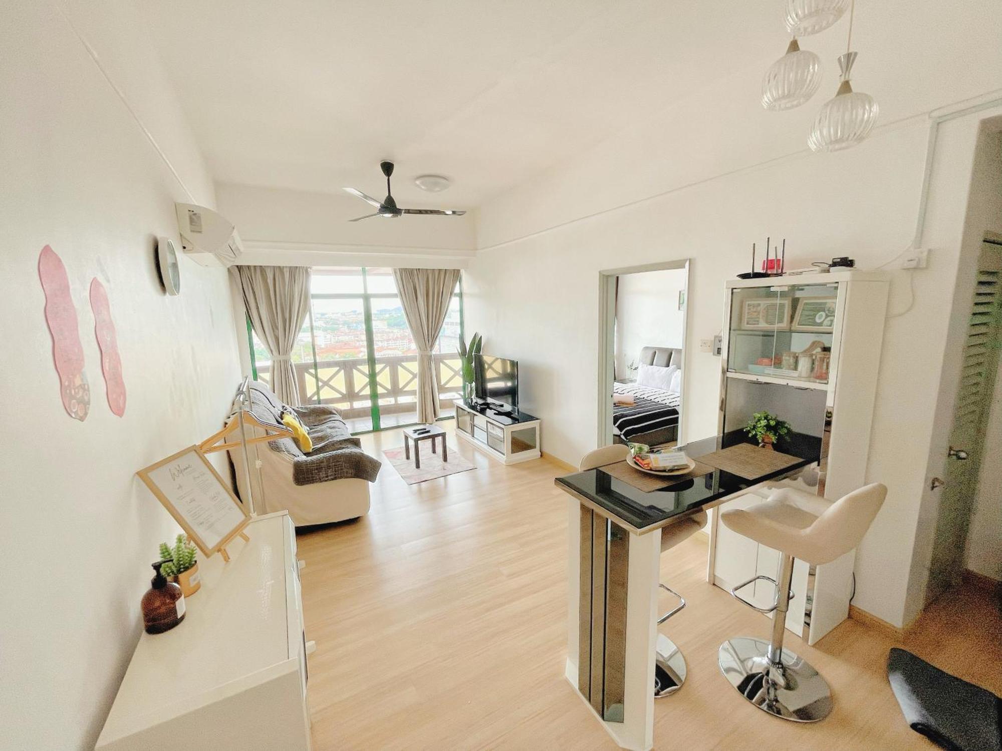 1 Bedroom Apartment, Melaka Cbd Town Center- Hosted By Private Locals Resident, Balcony With City Skyline View Or Seaview, Opposite Malls, Tv Box, 5 Minutes To Jonker Street, Malacca Eksteriør bilde