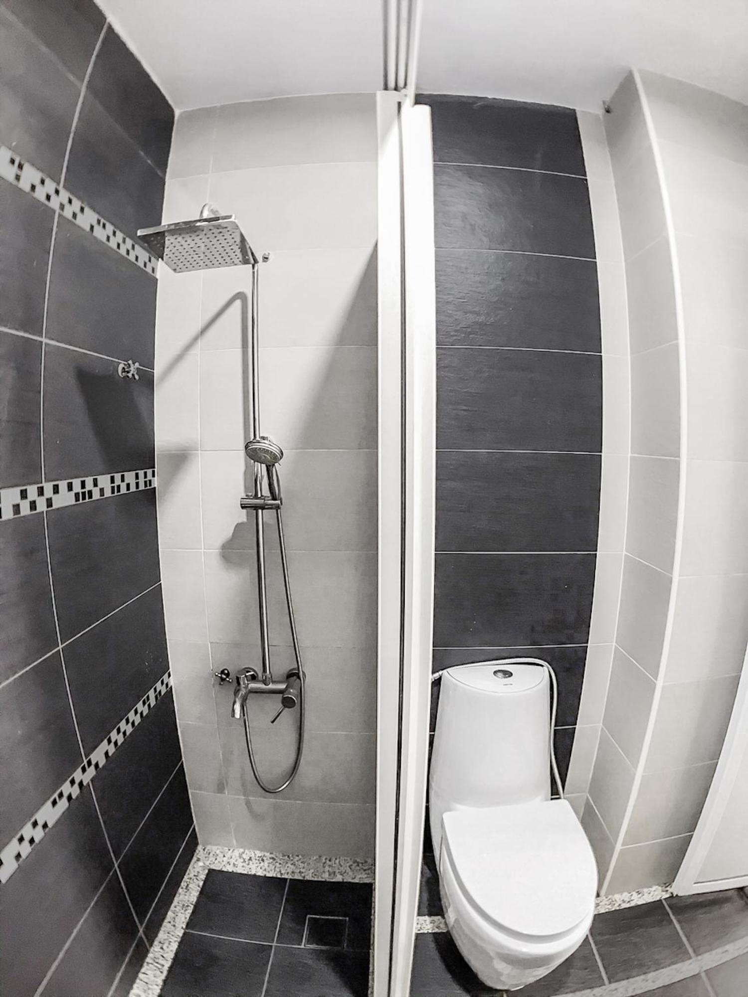 1 Bedroom Apartment, Melaka Cbd Town Center- Hosted By Private Locals Resident, Balcony With City Skyline View Or Seaview, Opposite Malls, Tv Box, 5 Minutes To Jonker Street, Malacca Eksteriør bilde